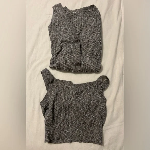 Athleta Gray Heathered Buttoned Cardigan and Ribbed Camisole Set - Picture 6 of 8